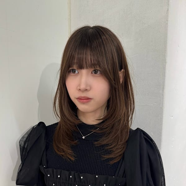 レイヤーカットミディアムレイヤーフェイスレイヤー