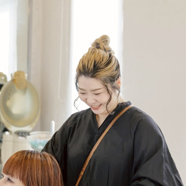 KAMIO CION【カミオシオン】のスタッフ紹介。米山 美由喜