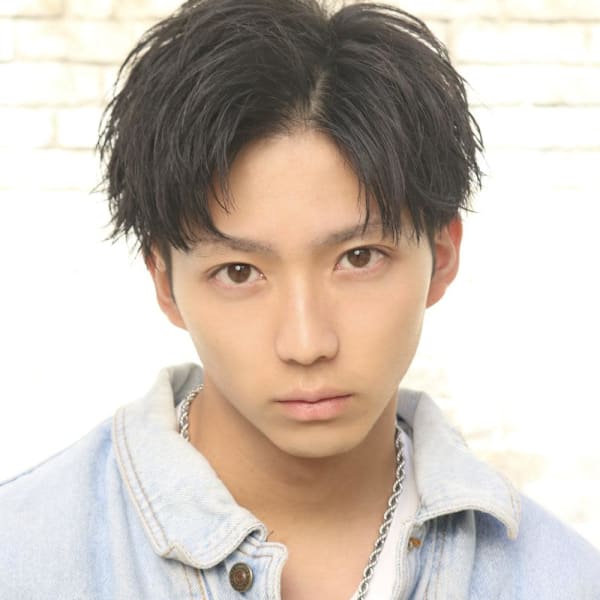 アップバングショート