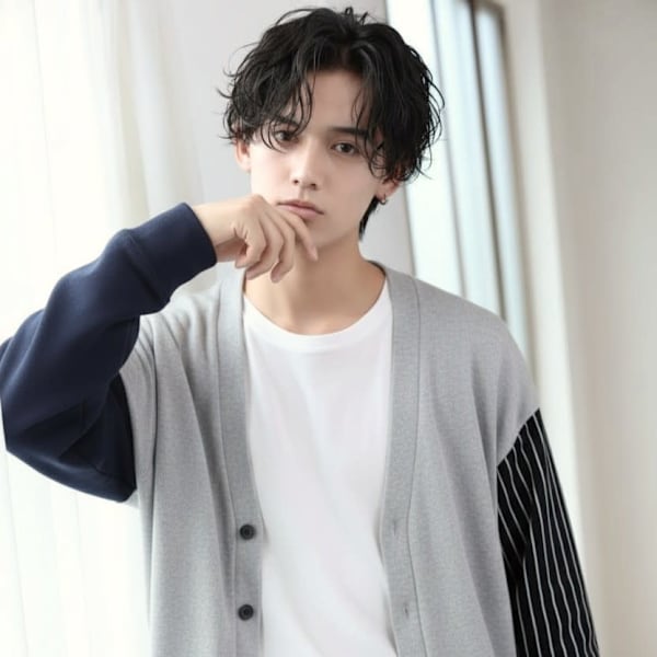 人の色気センターパート|銀座・有楽町で人気のメンズスタイル