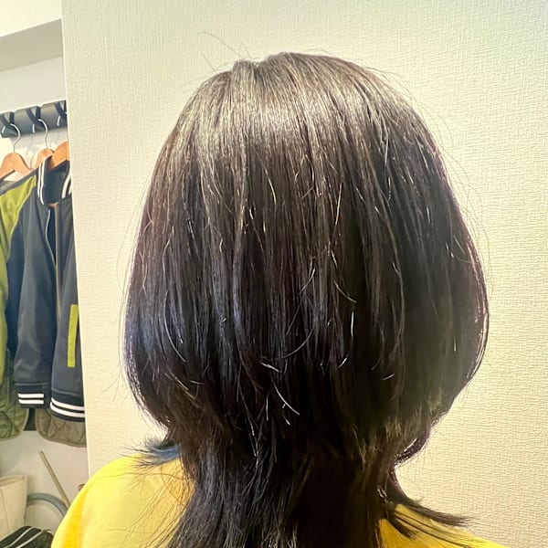 程よく結べる長さのレイヤースタイル|びいどろ