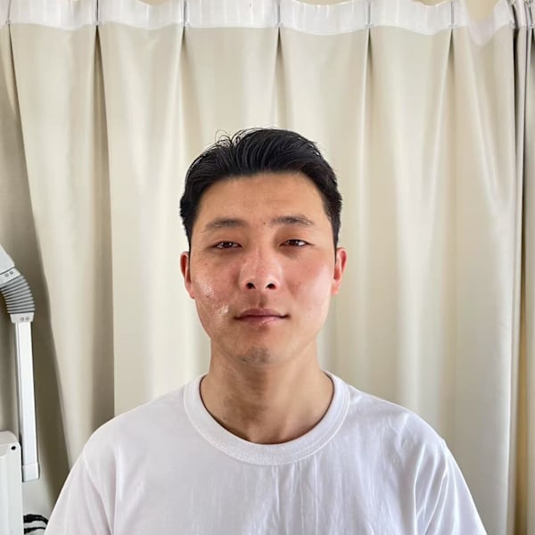 楽福 RAKUFUKU 小顔矯正・毛穴ケア・リンパマッサージ【ラクフク コガオキョウセイ ケアナケア リンパマッサージ】のスタッフ紹介。カイ サカエ