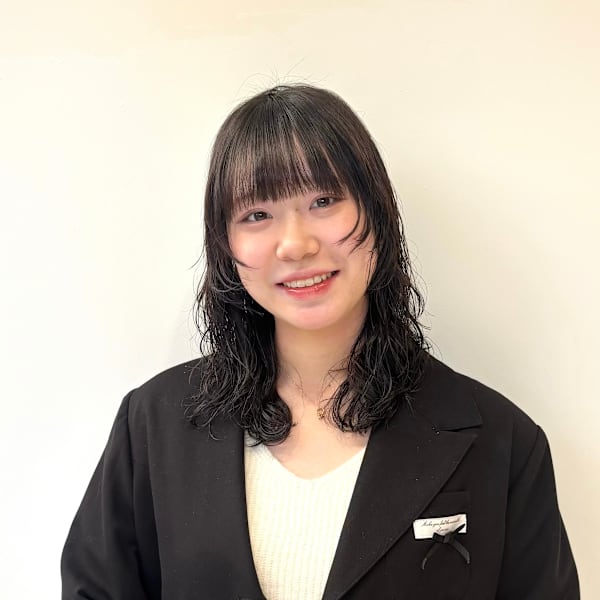 BONECCA鶴見/髪質改善/白髪ぼかし/ハイライト【ボネッカ】のスタッフ紹介。かどた　はるな