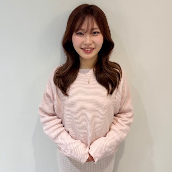 【全席半個室サロン】Natural 仙台東口店【ナチュラル センダイヒガシグチテン】のスタッフ紹介。佐藤　茉奈