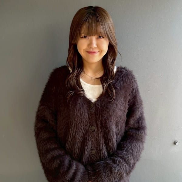 【全席半個室サロン】Natural 仙台西口店【ナチュラル センダイニシグチテン】のスタッフ紹介。渡辺 夢吏