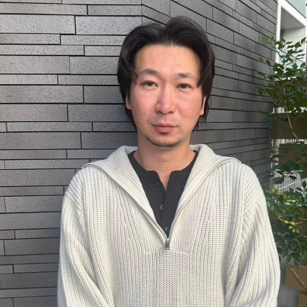 【全席半個室サロン】Natural 博多店【ナチュラル ハカタテン】のスタッフ紹介。シモハラ ショージ