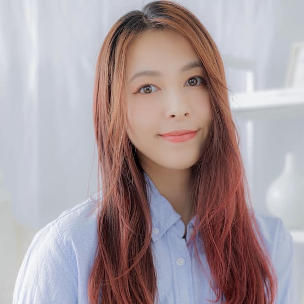 ツヤ感ワインレッドこなれエアストレート ボルドーカラー