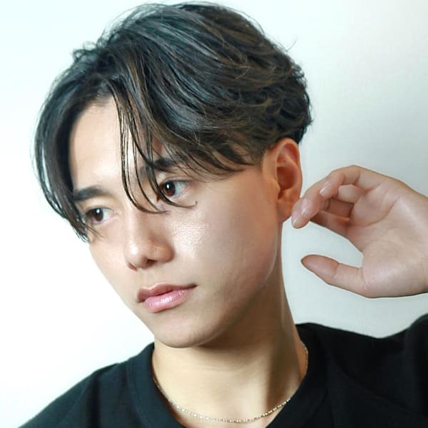 刈り上げセンターパート