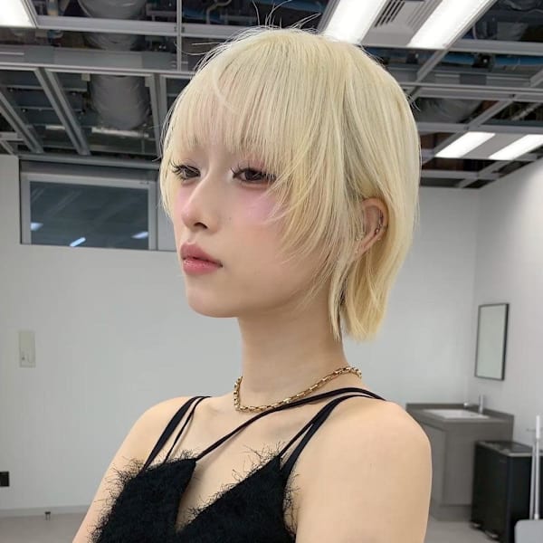 透明感抜群ホワイトブロンド