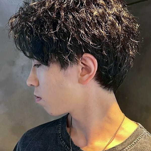 ツイストスパイラルパーマ 束感 20代 マッシュ|THIS IS BARBER