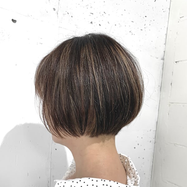 ショートボブ×ハイライト