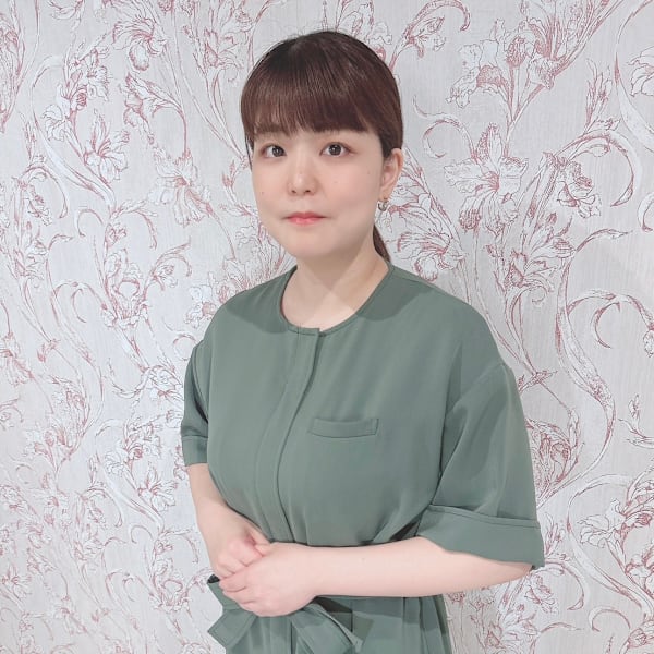 CHARTIER HEAD SPA SALON【シャルティエヘッドスパサロン】のスタッフ紹介。マユコ