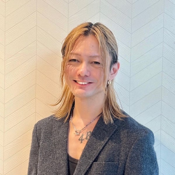 HAIR & MAKE EARTH 錦糸町店【ヘアメイクアース キンシチョウテン】のスタッフ紹介。中村　凌