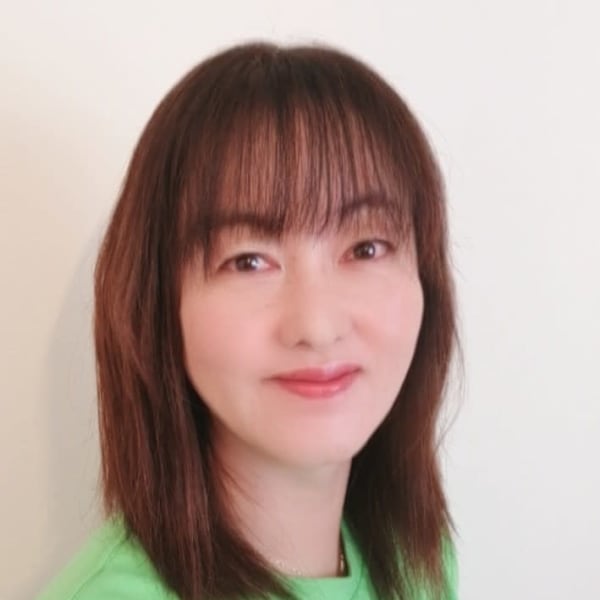 おうちサロン しゅろ【オウチサロン シュロ】のスタッフ紹介。チバ