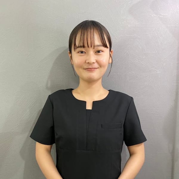 毛穴・ララピール・ハーブピーリング【肌管理専門店】WHITEAQUA福岡天神店【ホワイトアクアフクオカテンジンテン】のスタッフ紹介。オガタキヨカ