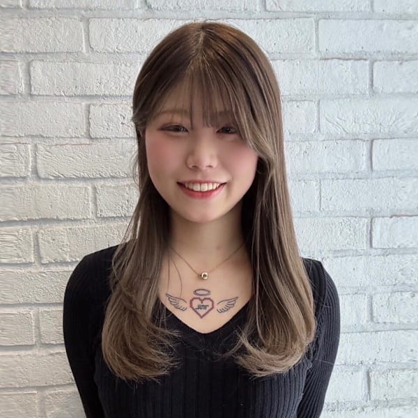 Emerge 新宿【エマージュ】【エマージュシンジュク】のスタッフ紹介。MIKU