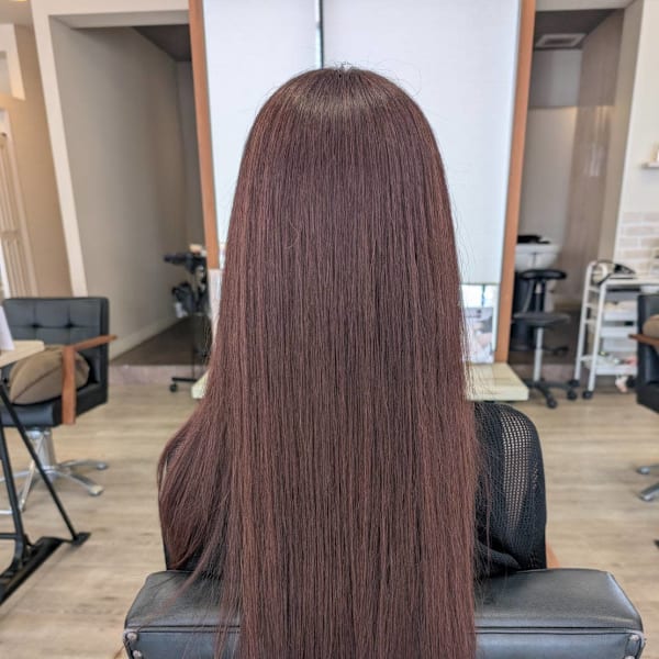 艶ストレートヘア