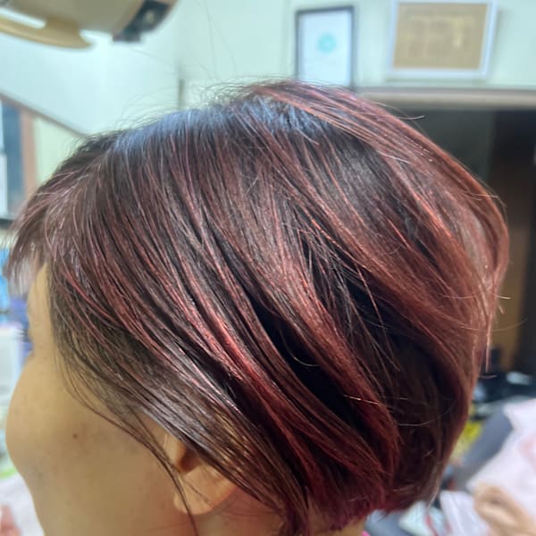 アズマヘアーサロン【アズマヘアーサロン】のスタッフ紹介。酒井 さおり