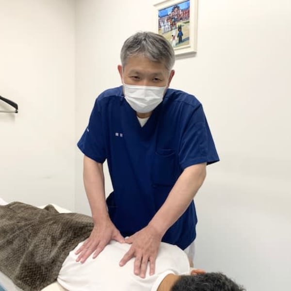 伊藤マッサージサロン【イトウマッサージサロン】のスタッフ紹介。オカダ　コウスケ