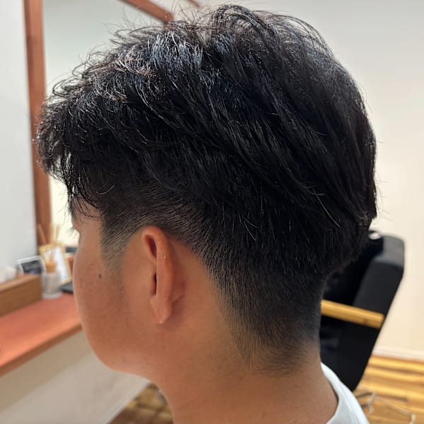 少し動きがあるニュアンスパーマ