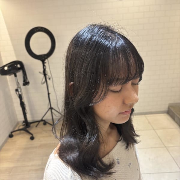 黒染め履歴からダブルカラーで「アイスグレージュ」