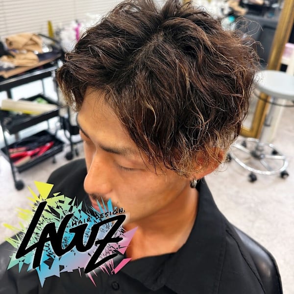 無造作ウェーブ × ハイライトメンズスタイル 茅ヶ崎