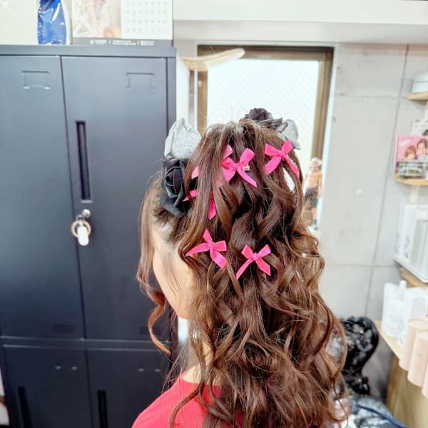 【ヘアセット】リボンツインハーフアップアレンジ 茅ヶ崎