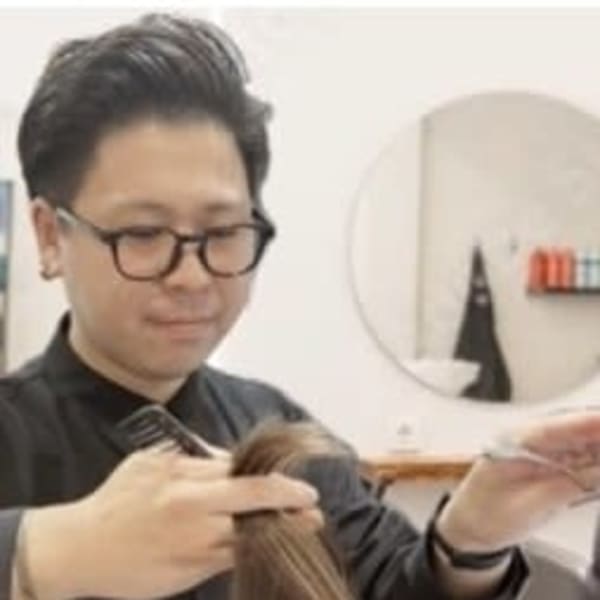 HAIR SALON Latte【ヘアサロンラテ】のスタッフ紹介。筒井 翔太