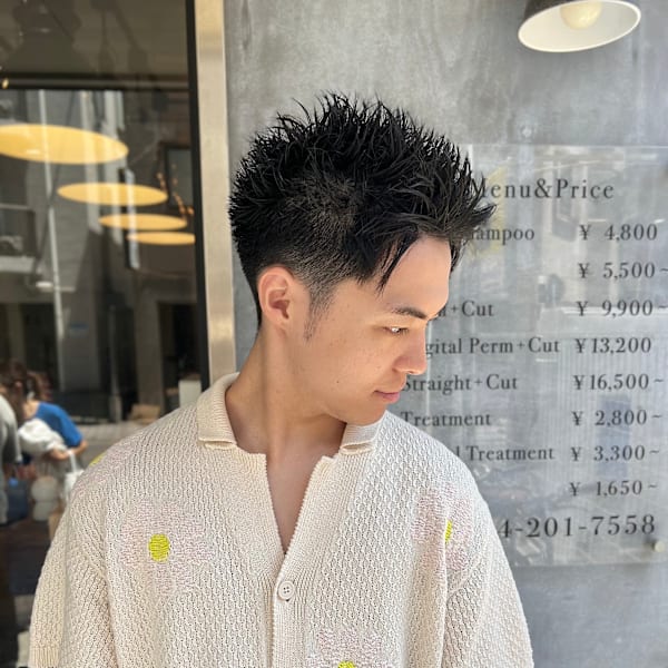 束感際立つ!エッジの効いたスパイキーショート|BUZZIot/h