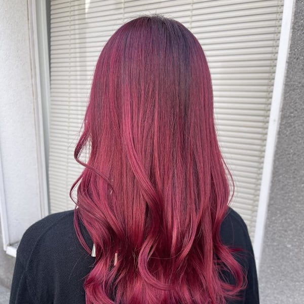 派手髪 ブリーチ1回 ボルドーピンクカラー|MANOHARU