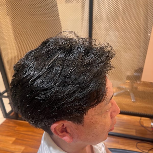 【お客様スタイル】ビジネス／毛流れ／パーマ／アップバング|YuGO HAIR 勝どき店