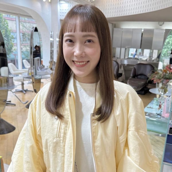 透明感たっぷりオリーブベージュ