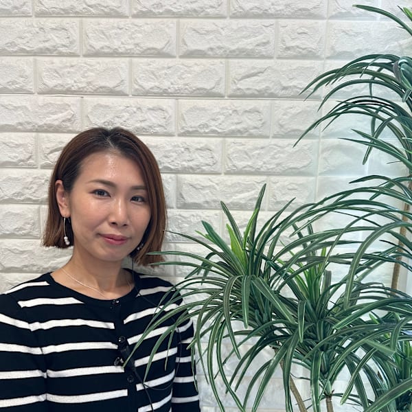 Hair Resort LAULEA【ラウレア】のスタッフ紹介。KUMIKO