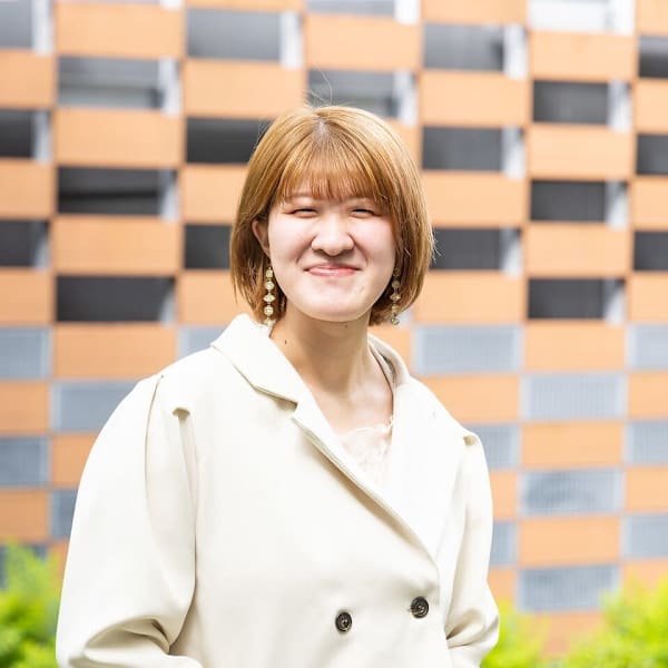 髪質改善 個室サロン LYZY（リジー）京橋 美容室【11月1日NEW OPEN】【カミシツカイゼン コシツサロン リジー キョウバシ ビヨウシツ】のスタッフ紹介。SAYAKA