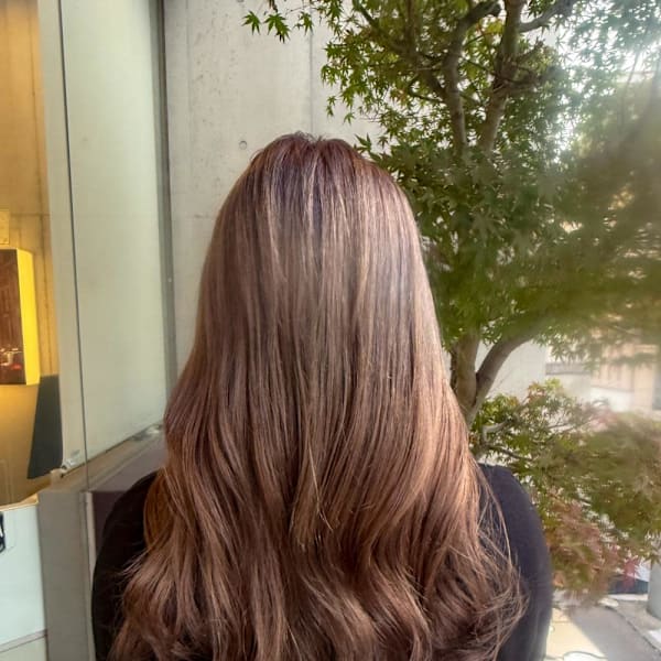 ラベンダーグレージュと裾カラー|EMU international 春日部本店