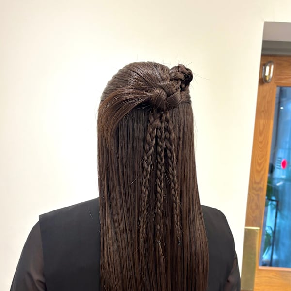 ヘアアレンジ　ヘアセット　お呼ばれヘア　カチモリ