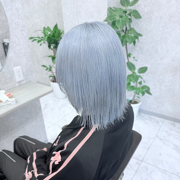 ペールブルー