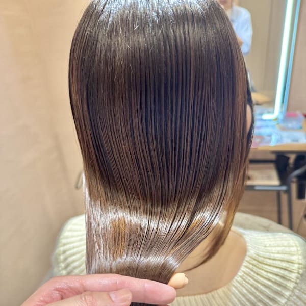 艶髪エクラリティ縮毛矯正