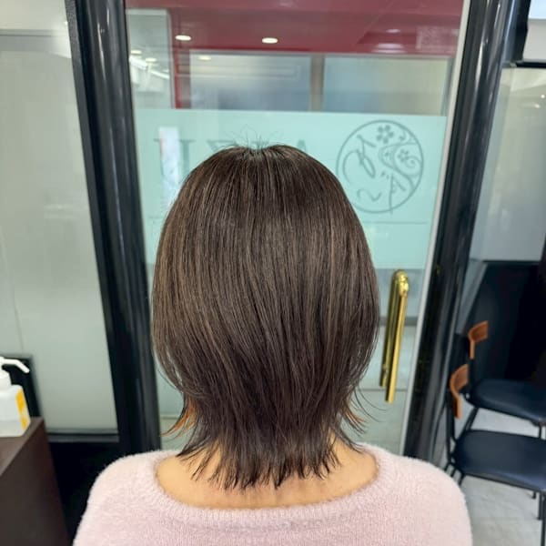 イヤリングカラー|AIZU本厚木 白髪ぼかし ハイライト バレイヤージュ 髪質改善