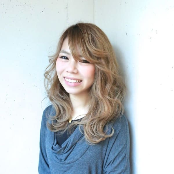 Reve resort 池袋【レーヴ リゾート イケブクロ】のスタッフ紹介。石川　佳奈