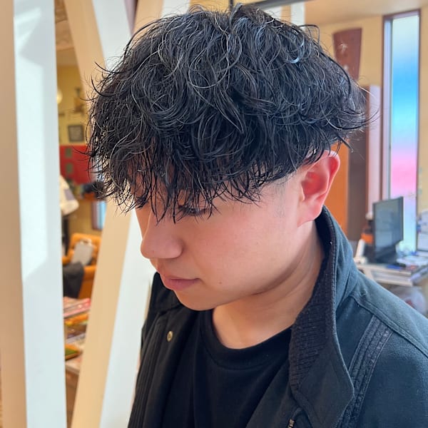 ツイストスパイラルパーマ|ブルーモスクTOKYO