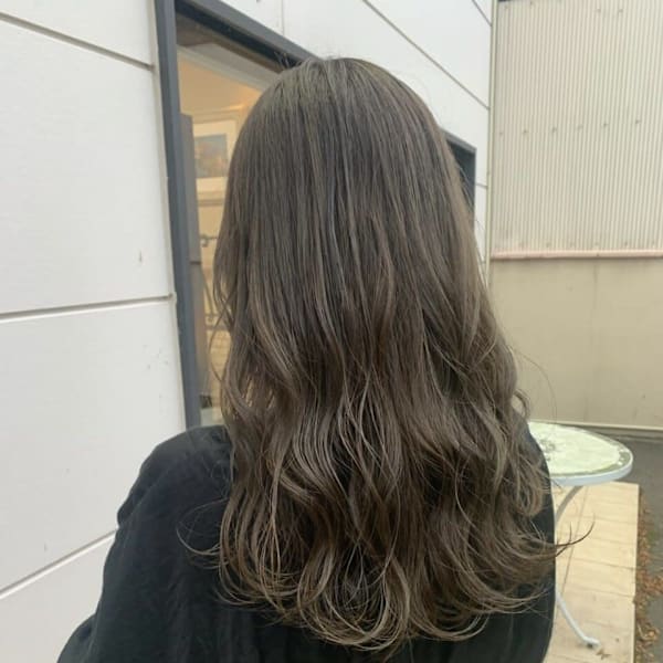 セミロングウェーブスタイル