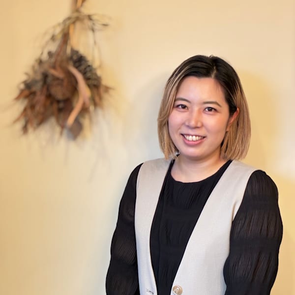 See:n N【シーン エヌ】のスタッフ紹介。宮沢 味花