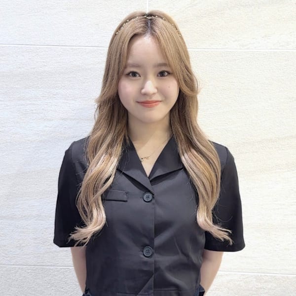 ヘアーサロン ソシエ 伊勢丹立川店【ヘアーサロン ソシエ イセタンタチカワテン】のスタッフ紹介。谷口　楓