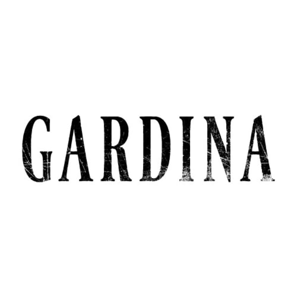 GARDINA 保土ケ谷【ガーディナ】髪質改善/縮毛矯正/カラー/白髪染め/Men's【ガーディナ ホドガヤ カミシツカイゼン シュクモウキョウセイ カラー シラガゾメ メンズ】のスタッフ紹介。篠原 芳