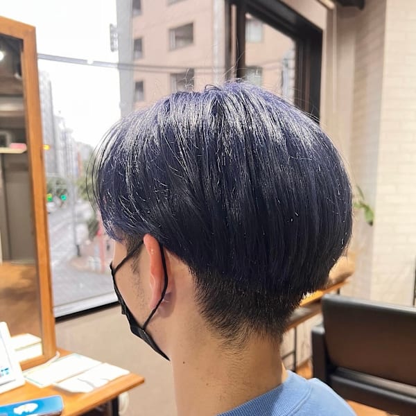 ネイビーブルーの軽束感マッシュ