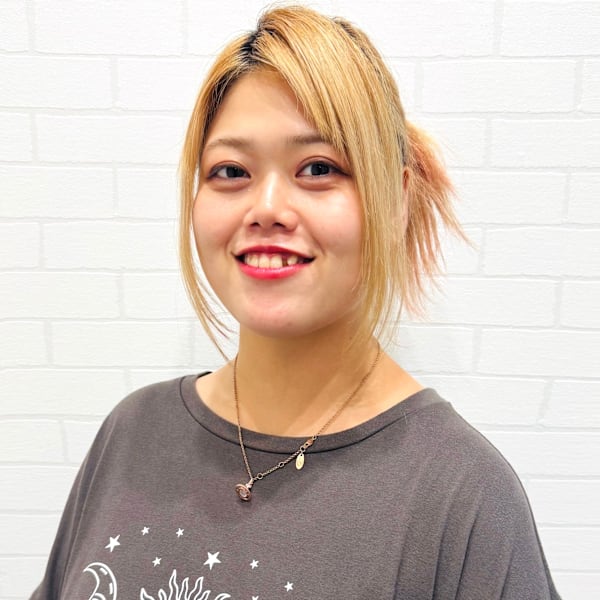 Spa＆hair Salon ACT【スパアンドヘアーサロン アクト】のスタッフ紹介。松本 桃佳