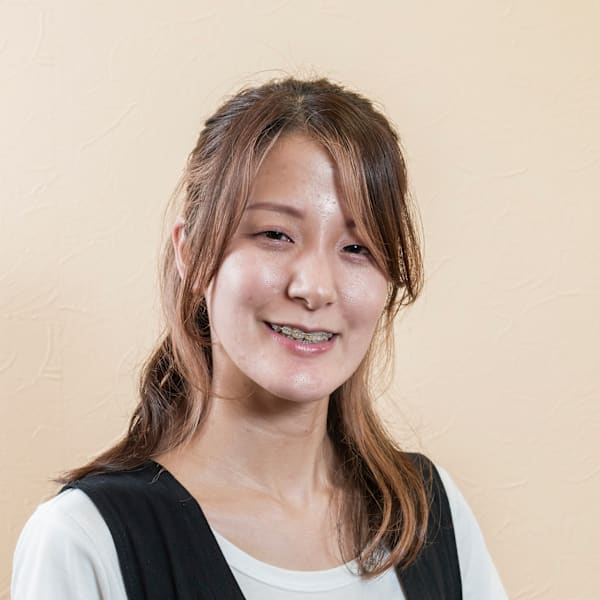 トータルビューティー BALFIT【トータルビューティーバルフィット】のスタッフ紹介。トミナガ サエ