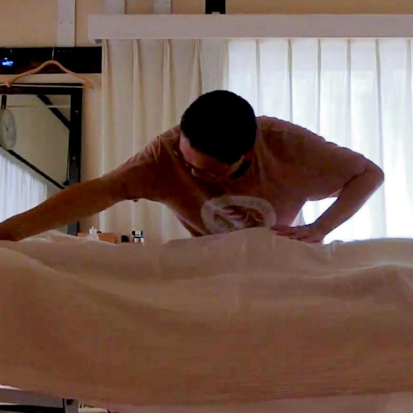 Esalen Massage at danapati【ダナパティ】のスタッフ紹介。タケ