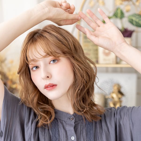 外国人風イヤリングカラーくびれパーマミディ　根本パーマ|COVER HAIR bliss【カバーヘア ブリス】上尾/上尾西口店